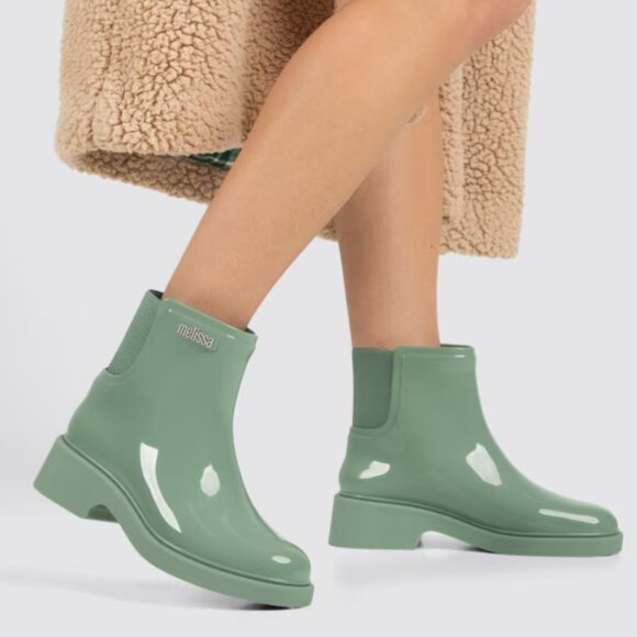 NEW MELISSA Made In Brazil Waterproof Chelsea Chelsea Boots in green 825 3m2 - Picture 3 of 9
